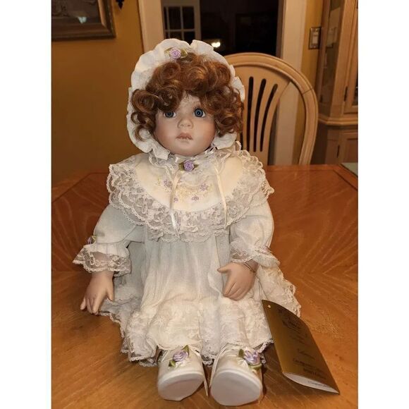 Vintage Georgetown collection Nicole Porcelain doll - Picture 1 of 5